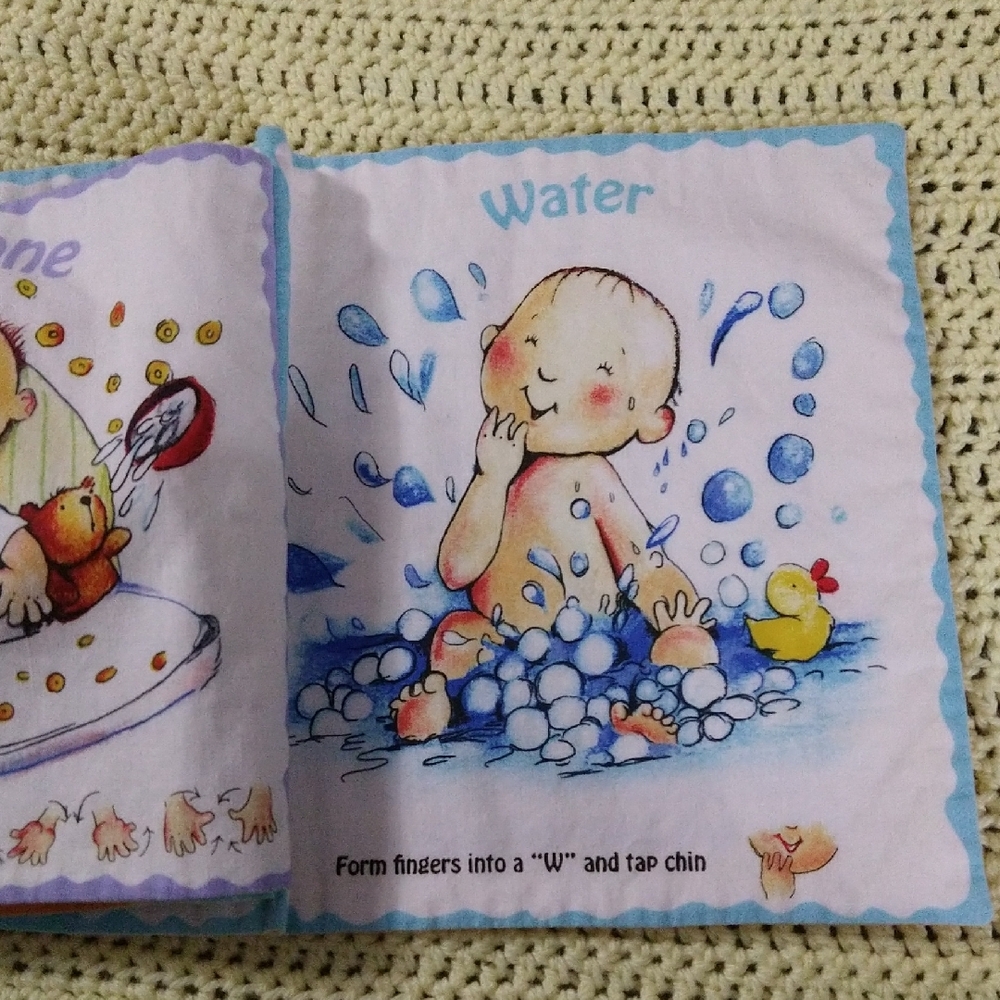 Little Baby Sign Language Cloth Book, Teether & Rattle - Picture 4 of 12